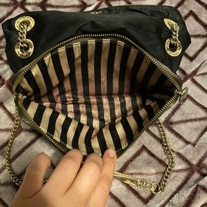 Henri Bendel hand bags